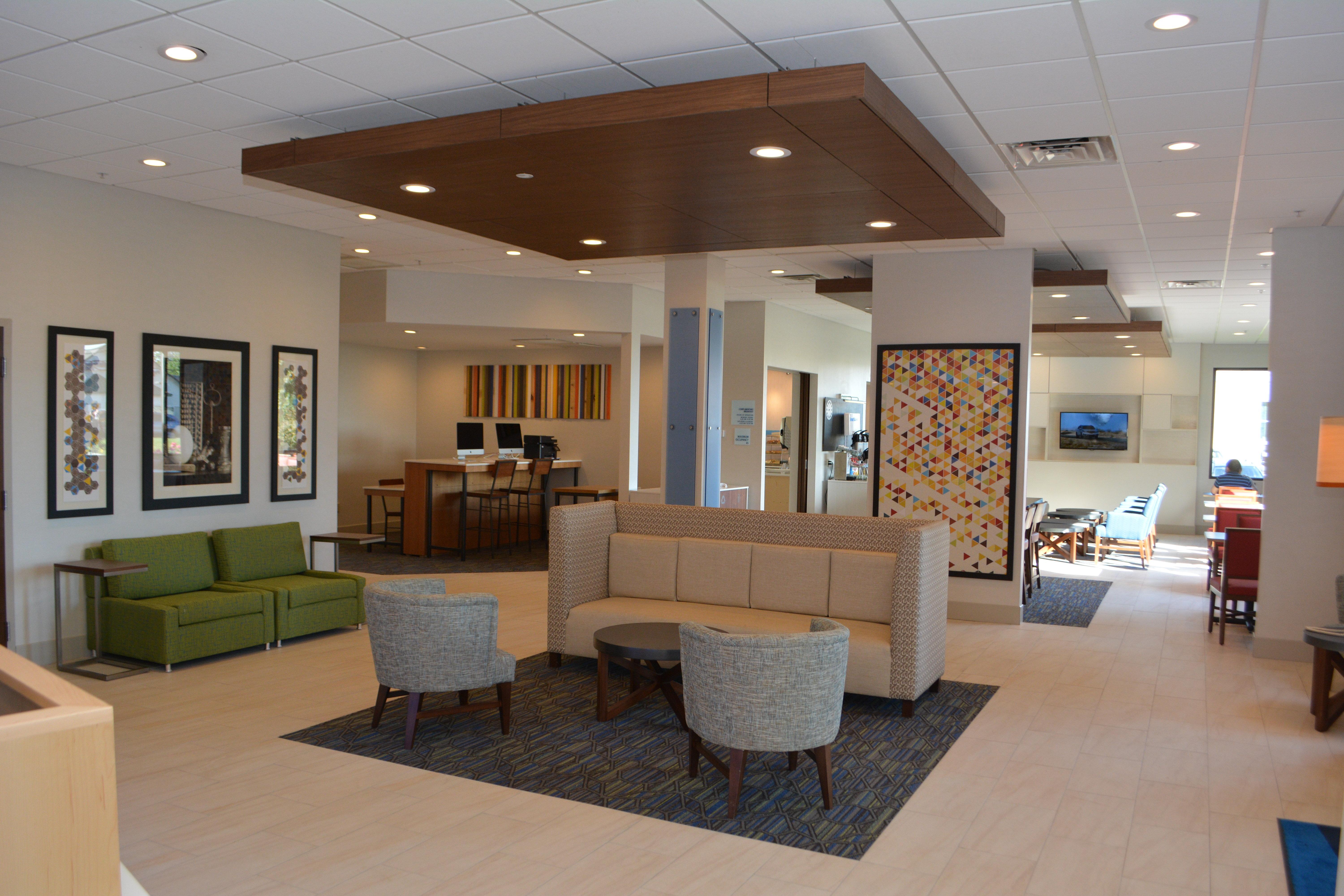 Holiday Inn Express & Suites Waterville - North By Ihg Dış mekan fotoğraf
