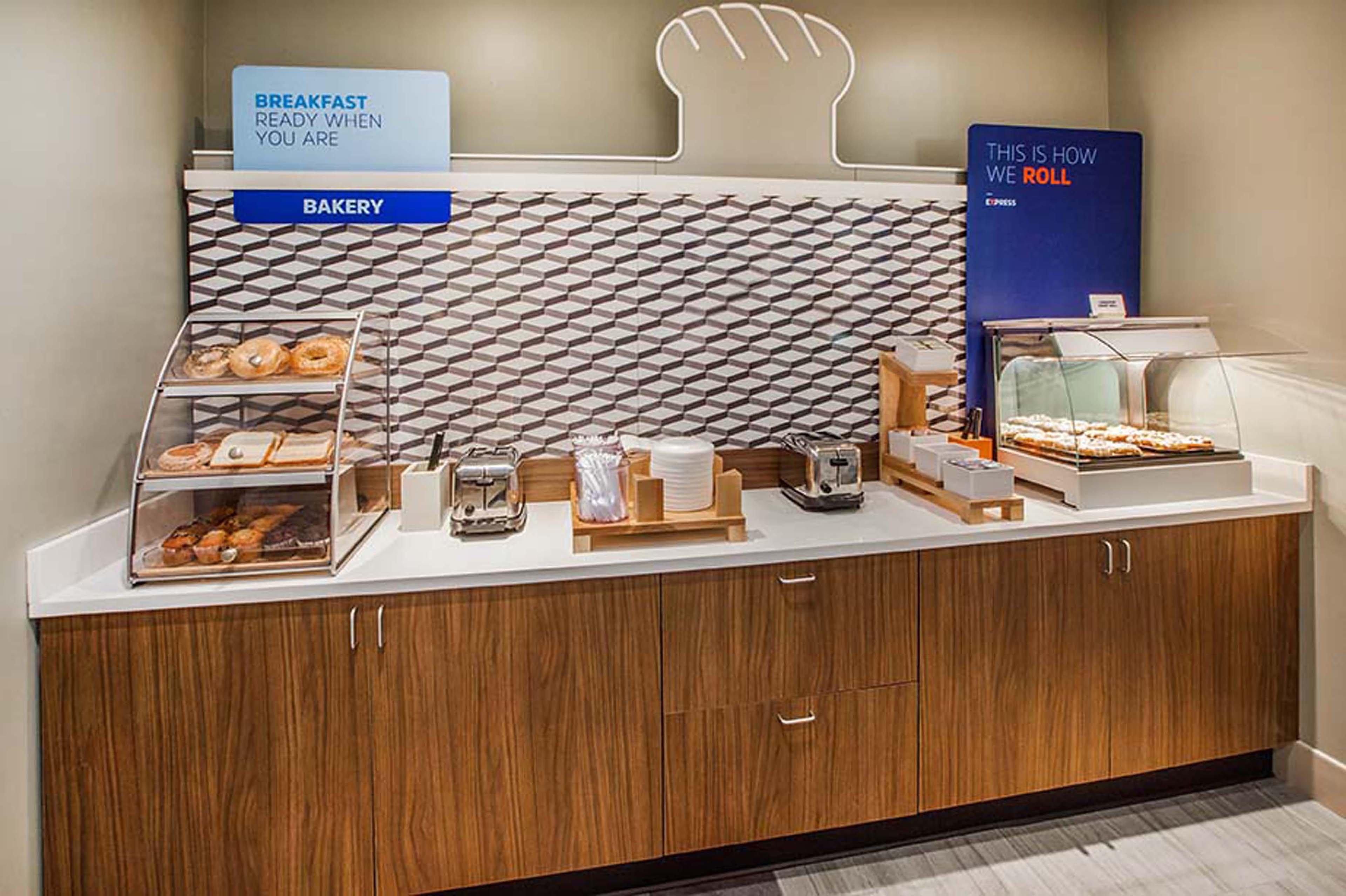 Holiday Inn Express & Suites Waterville - North By Ihg Dış mekan fotoğraf