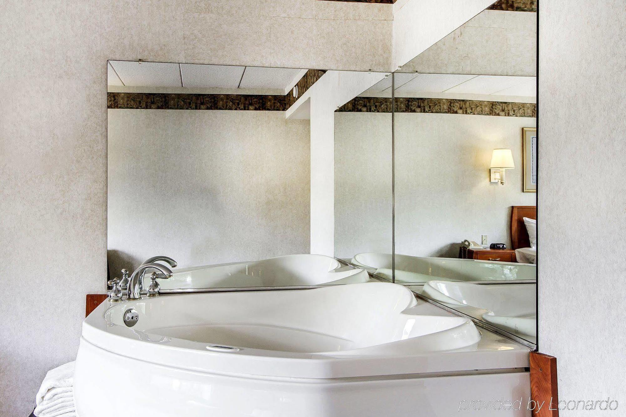 Holiday Inn Express & Suites Waterville - North By Ihg Dış mekan fotoğraf